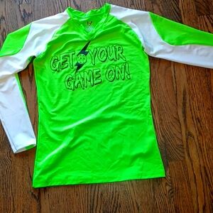 Athletic pickelball shirt